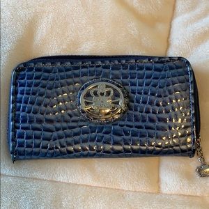 Kathy Van Zeeland wallet